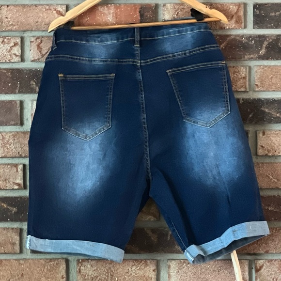 Allabreve Distressed Denim Shorts. - Picture 2 of 2